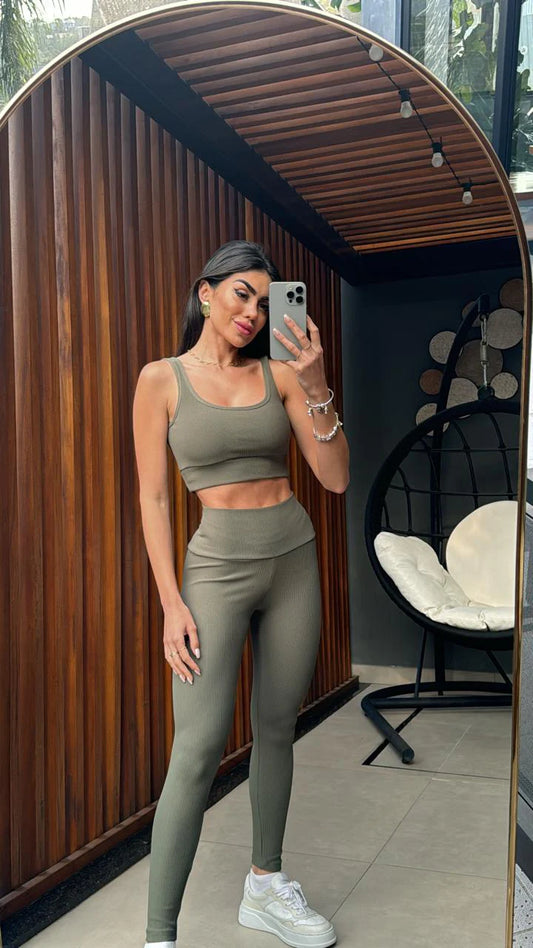 Top Fiorella Canelado Verde Musgo