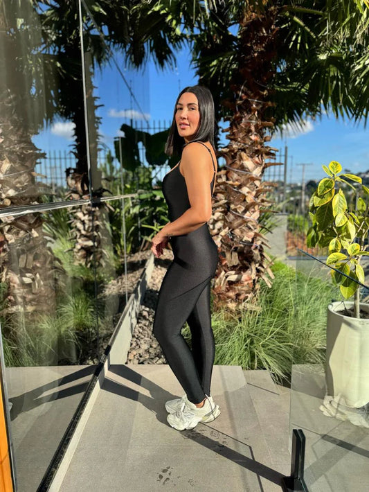 Macacão Serena Cirre Preto