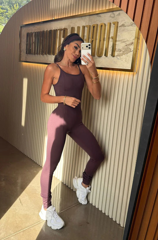 Macacão Celina Slim Avelã