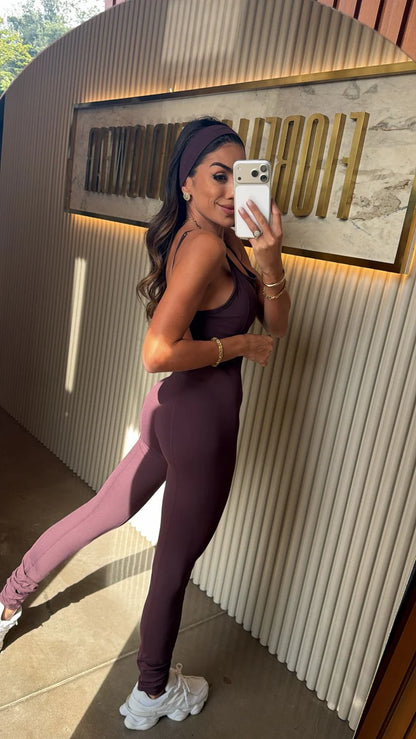 Macacão Celina Slim Avelã