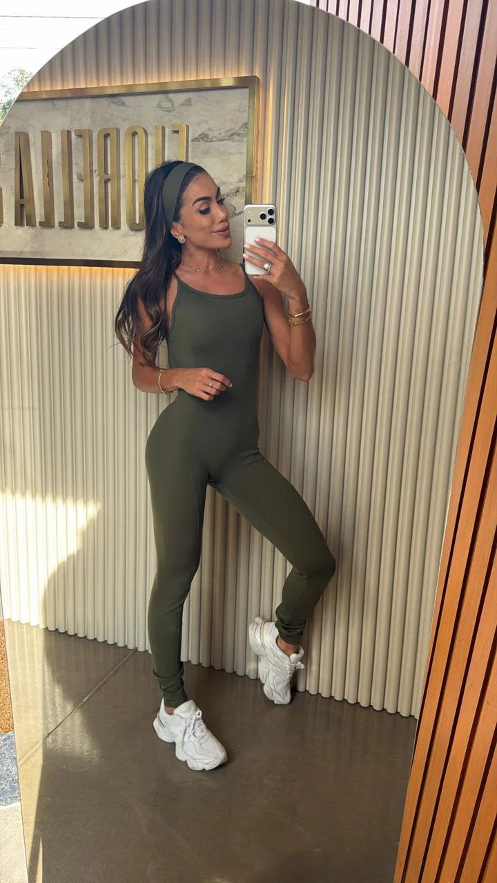 Macacão Celina Slim Verde Musgo