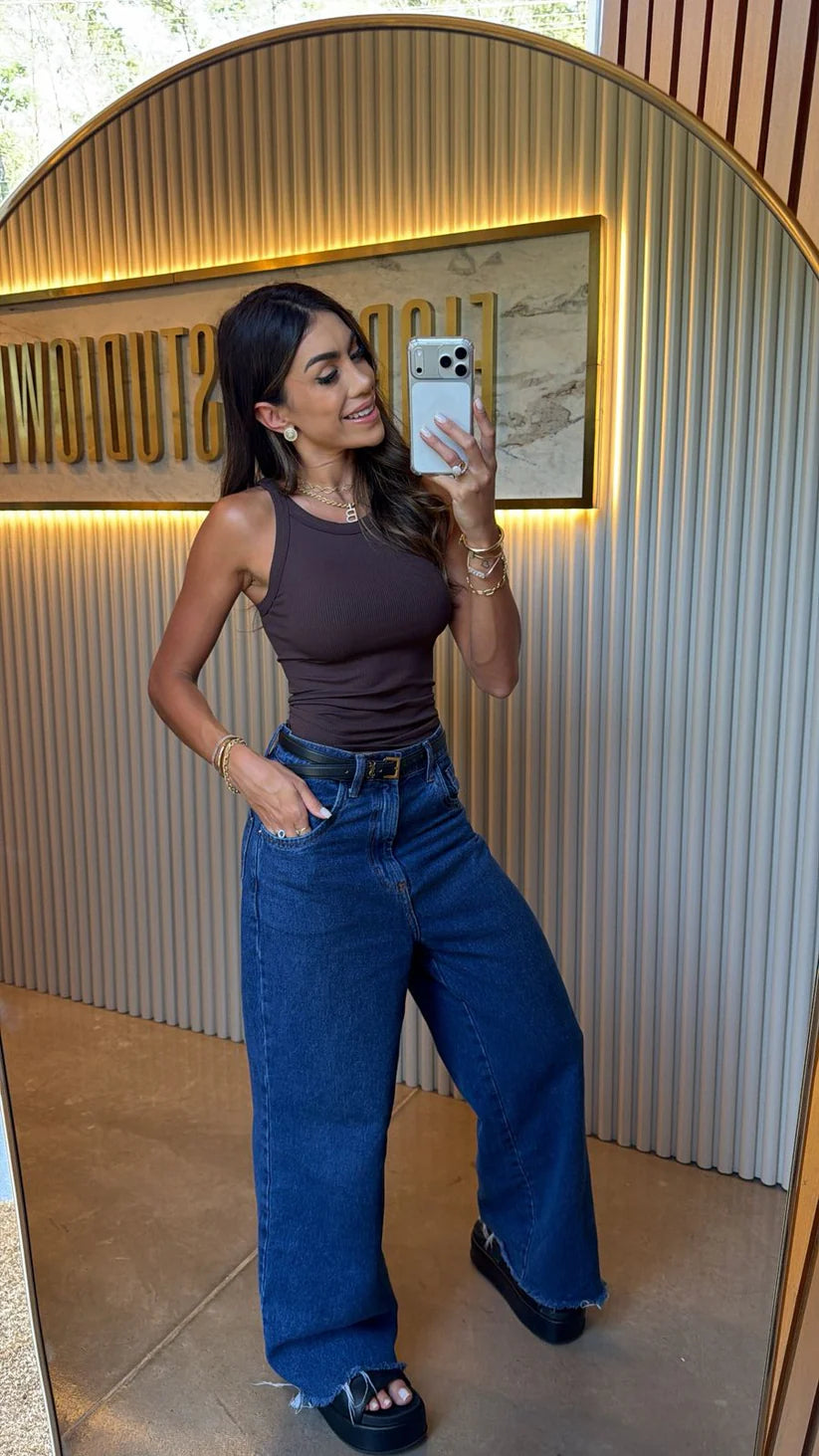 Regata Longa Canelada Marrom