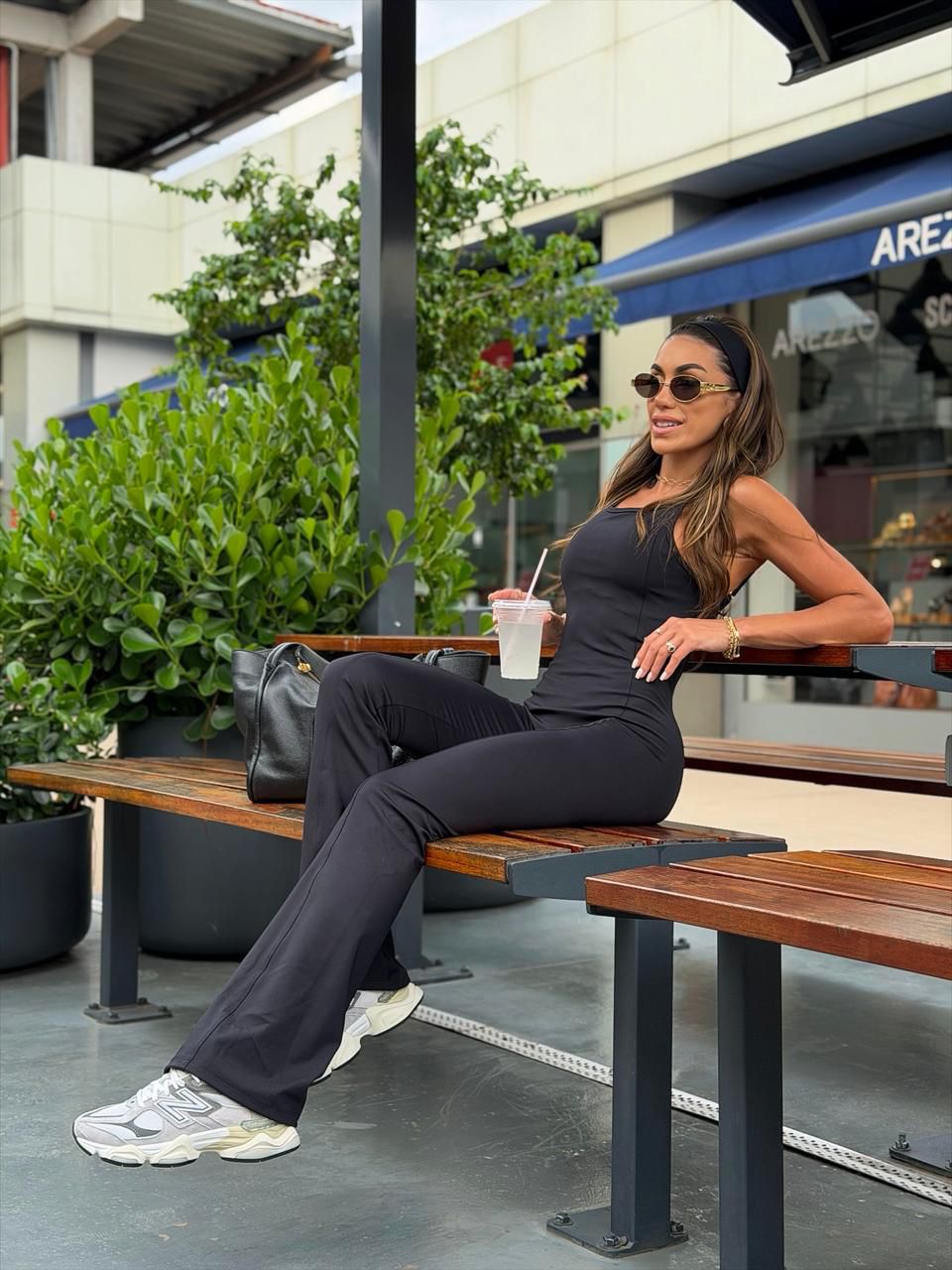 Macacão Celina Preto