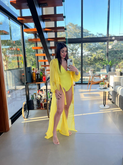 Saída de Praia Fiorella Resort Amarela