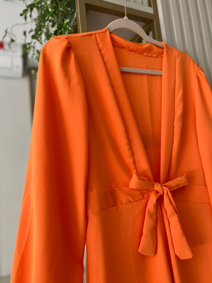 Saída de Praia Fiorella Resort Laranja